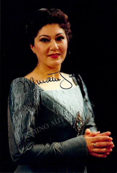 GAUCI, Miriam (Various Autographs)