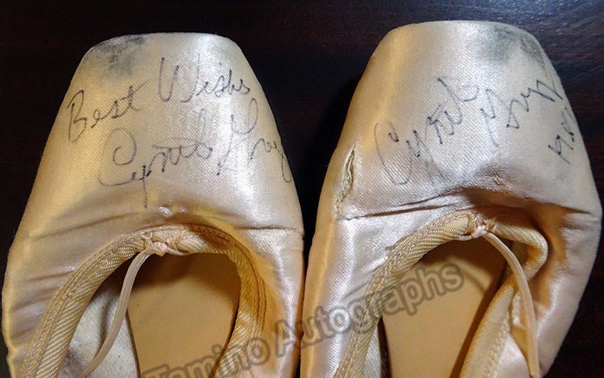Gregory, Cynthia - Signed Pointe Shoes - Tamino