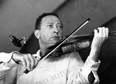 Heifetz in Rehearsal 1950 (2)