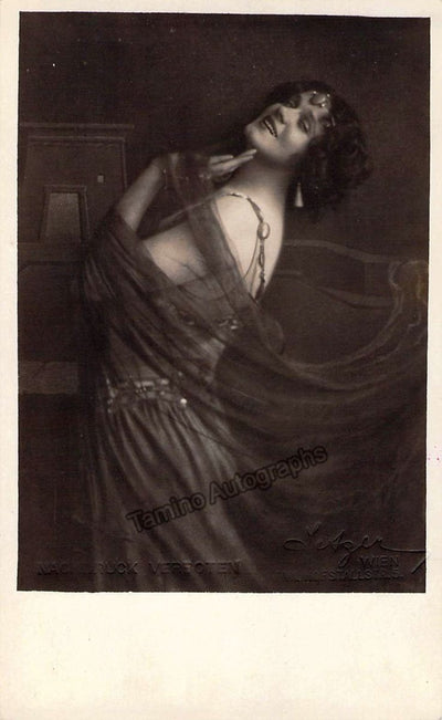 Jeritza, Maria - Lot of 44 Unsigned Photos