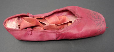 Joffrey, Robert - Arpino, Gerald - Ailey, Alvin - Signed Ballet Slipper