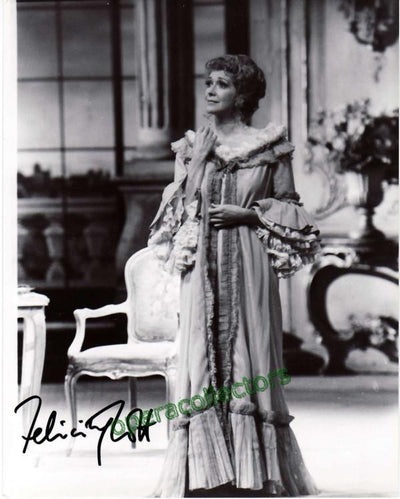Lott, Felicity - Signed photo in role