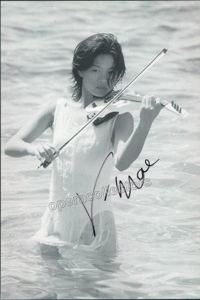 Mae, Vanessa - Signed Photo