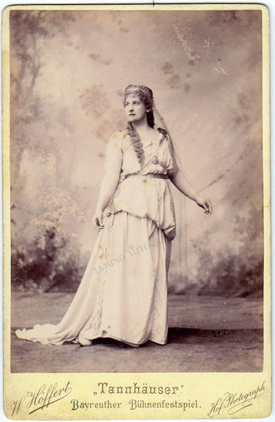 Mailhac, Pauline - Cabinet photo as Venus, Bayreuth Festival 1890s