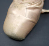 Markova, Alicia - Signed Pointe Shoe