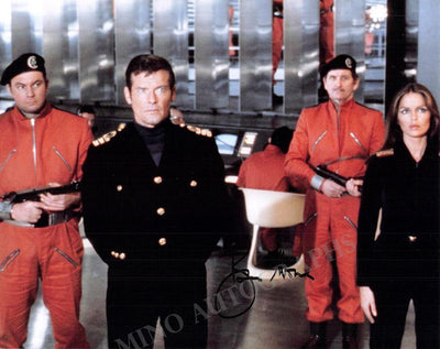 Moore, Roger - Signed Photo in "James Bond"