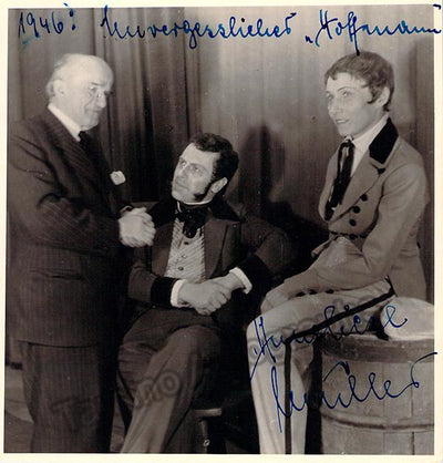 In Contes D'Hoffmann