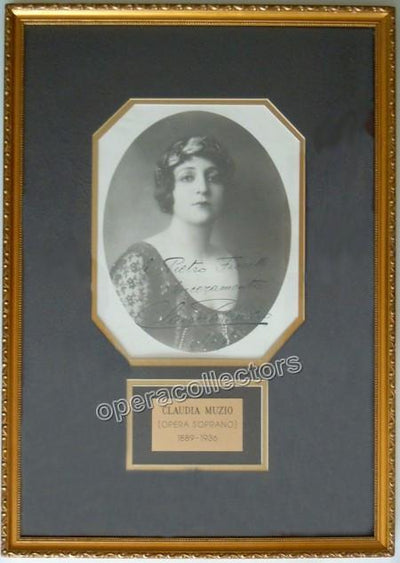 Muzio, Claudia - Signed photo as Norma