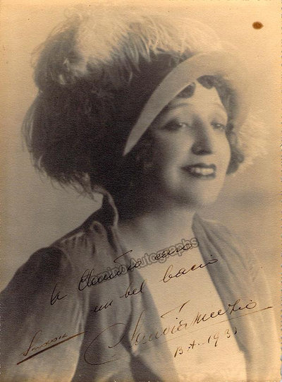 Muzio, Claudia - Signed Photo in La Wally 1930