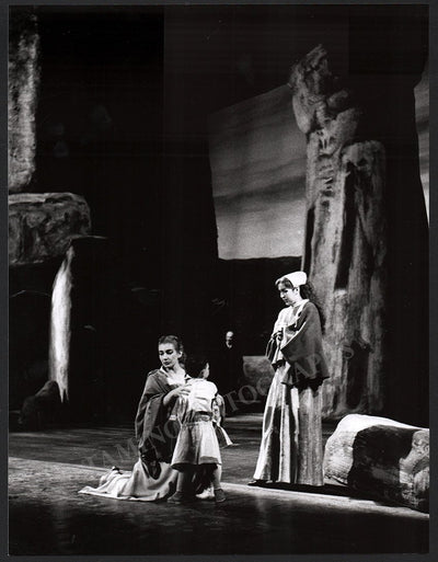 Maria Callas in Norma (3)