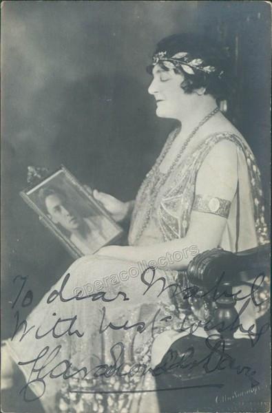 NOVELLO DAVIES, Clara - Signed Photo