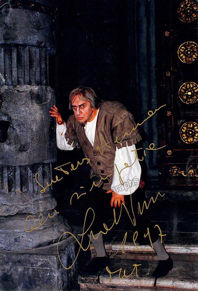 NUCCI, Leo (Various Autographs)