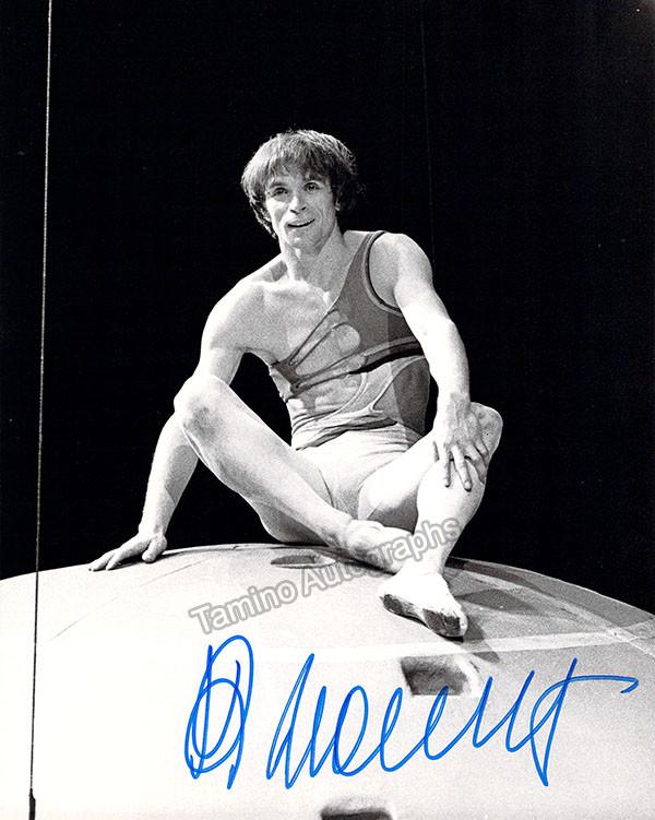 Nureyev, Rudolf - Signed Photo in Performance