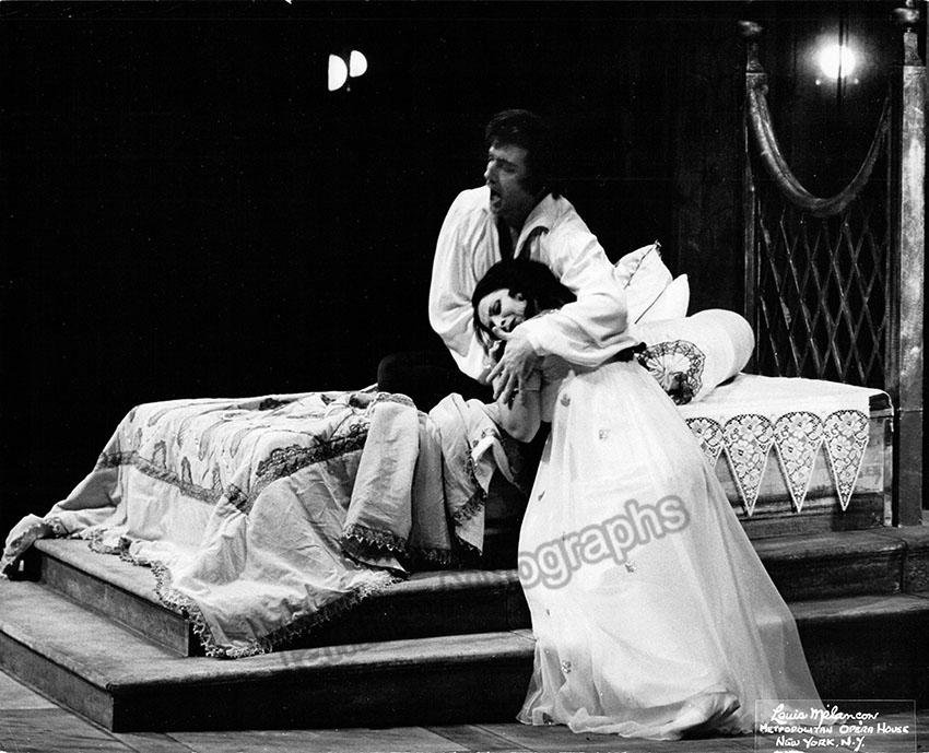 Opera Singers - Lot of 35 Photographs – Tamino