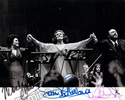 Pavarotti, Luciano - Sutherland, Joan - Bonynge, Richard - Horne, Marilyn - Signed Photo on Stage!