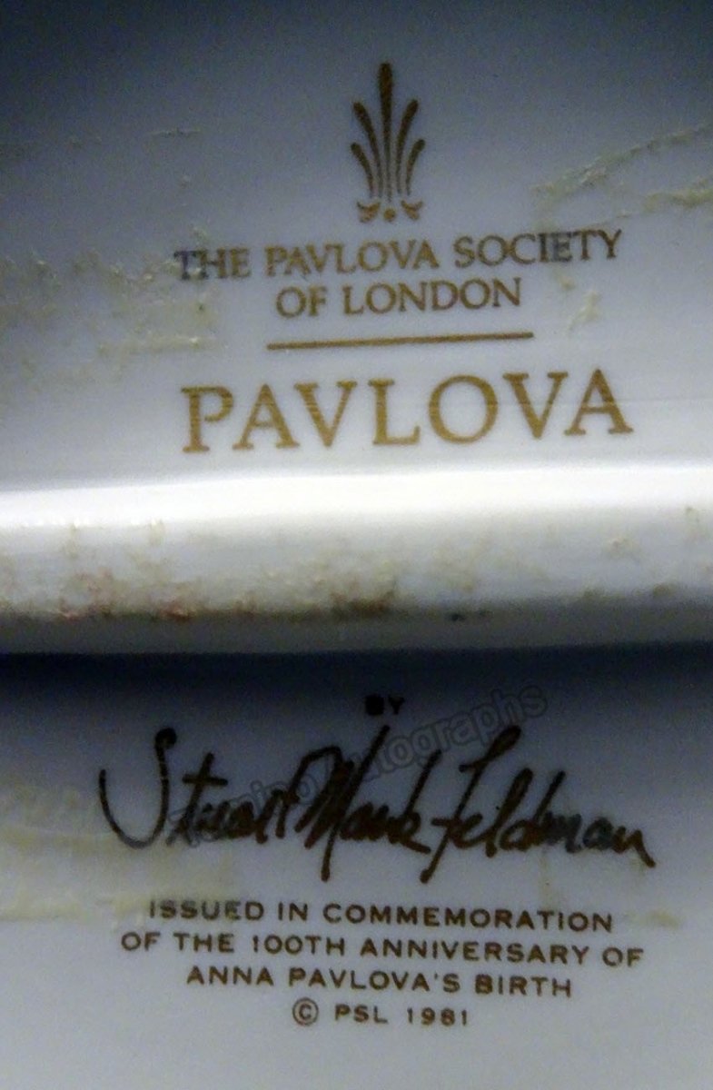 Pavlova, Anna - The Dying Swan Statue - 100th Anniversary 1981 - Tamino