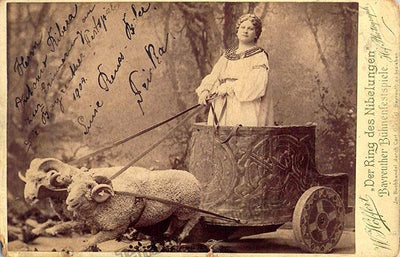 Reuss-Belce, Luise - Signed Photo as Fricka 1904