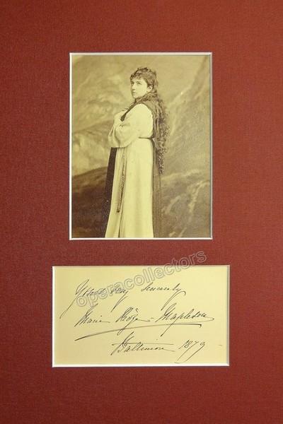 Roze, Marie - Autographed Card and Photograph