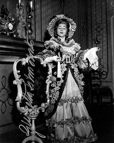 Simionato, Giulietta - Signed Photograph in Adriana Lecouvreur