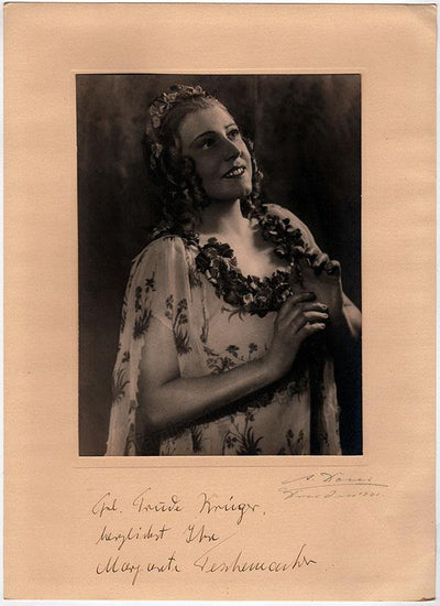 Teschemacher, Margarete - Large Signed Photo in World Premiere of Daphne