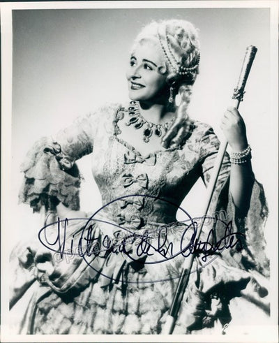 De Los Angeles, Victoria - Signed photo in role
