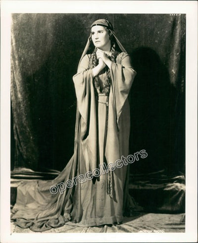 Flagstad, Kirsten - Signed Photo as Isolde