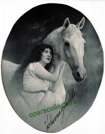 Gadski, Johanna - signed oval photo in unknown role