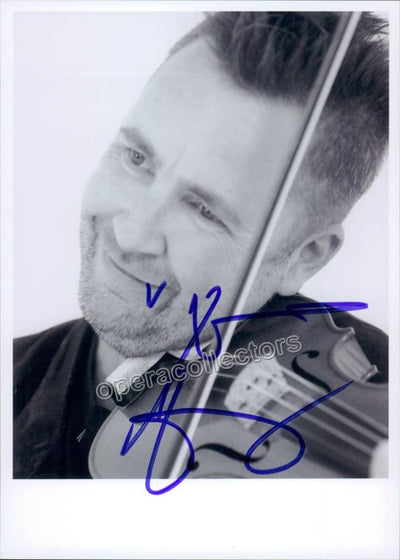 Kennedy, Nigel - Signed photo playing violin