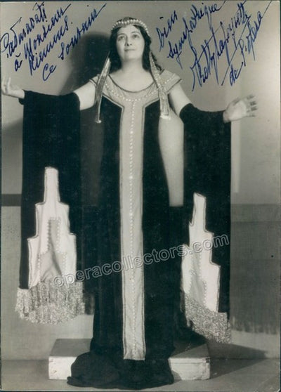 Lapeyrette, Ketty - Signed photo as Padmavati