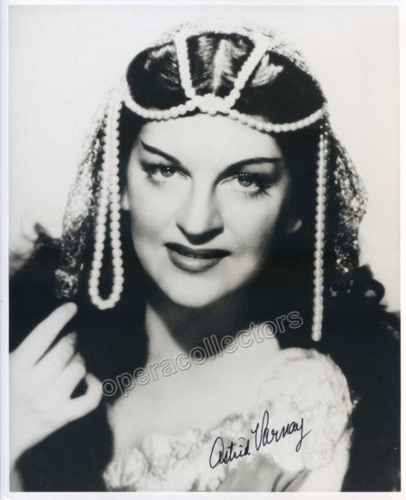 Varnay, Astrid - Signed photo as Kundry